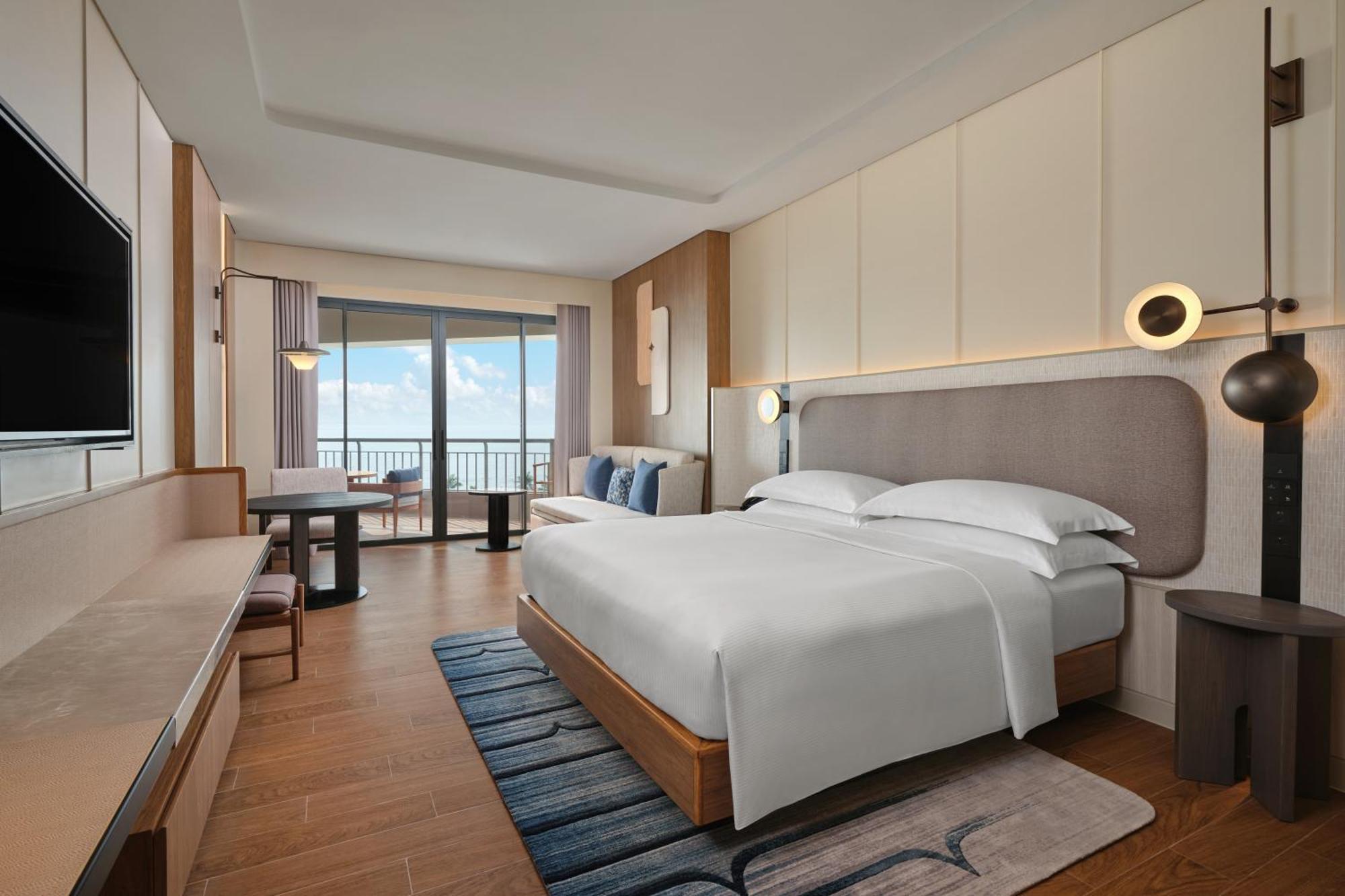 Hilton & 5* Hua Hin