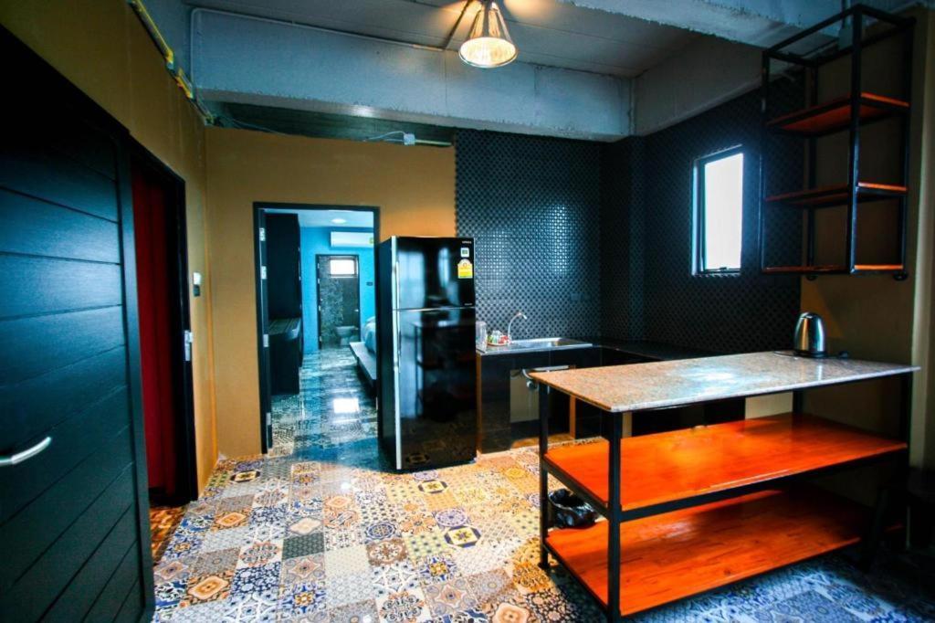 Bullkool Pool Hotel 3*