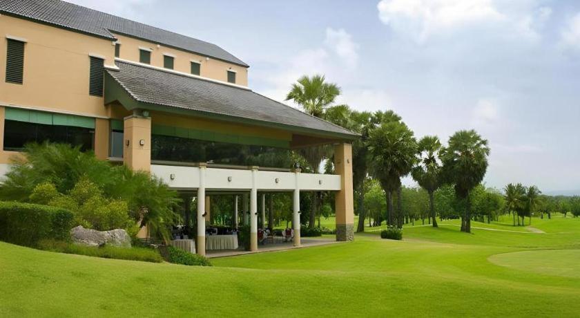 View And Golf Club Khách sạn 4*