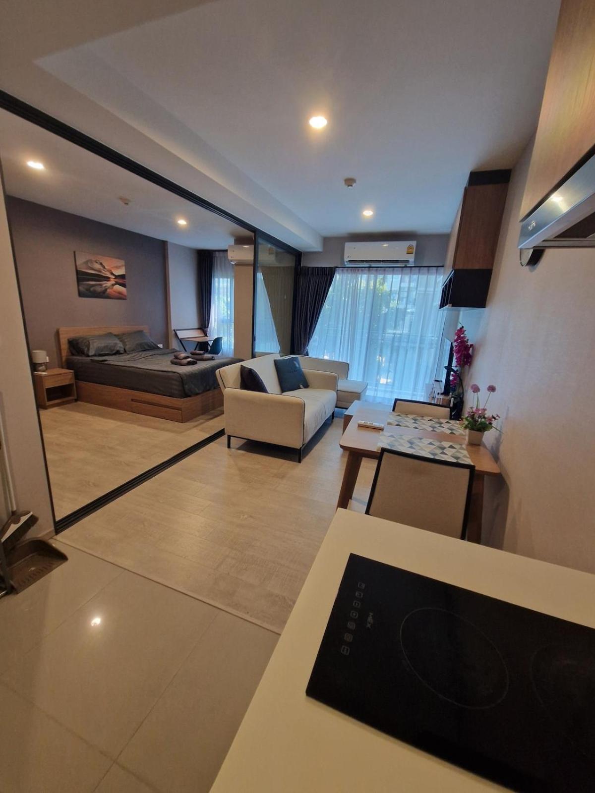 La Casita, Fast Wifi, Quite And Well Located Hua Hin