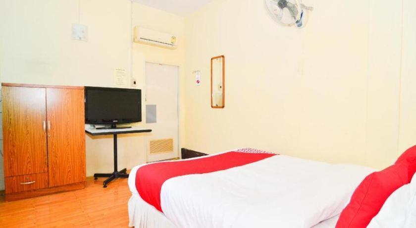 Hotel Oyo 499 Pattaraporn 3*