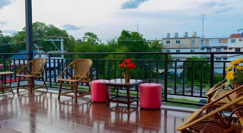 Hotel Baan Taklom Chomtalay Hua Hin