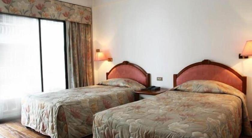 Hotel Paisiri 2*