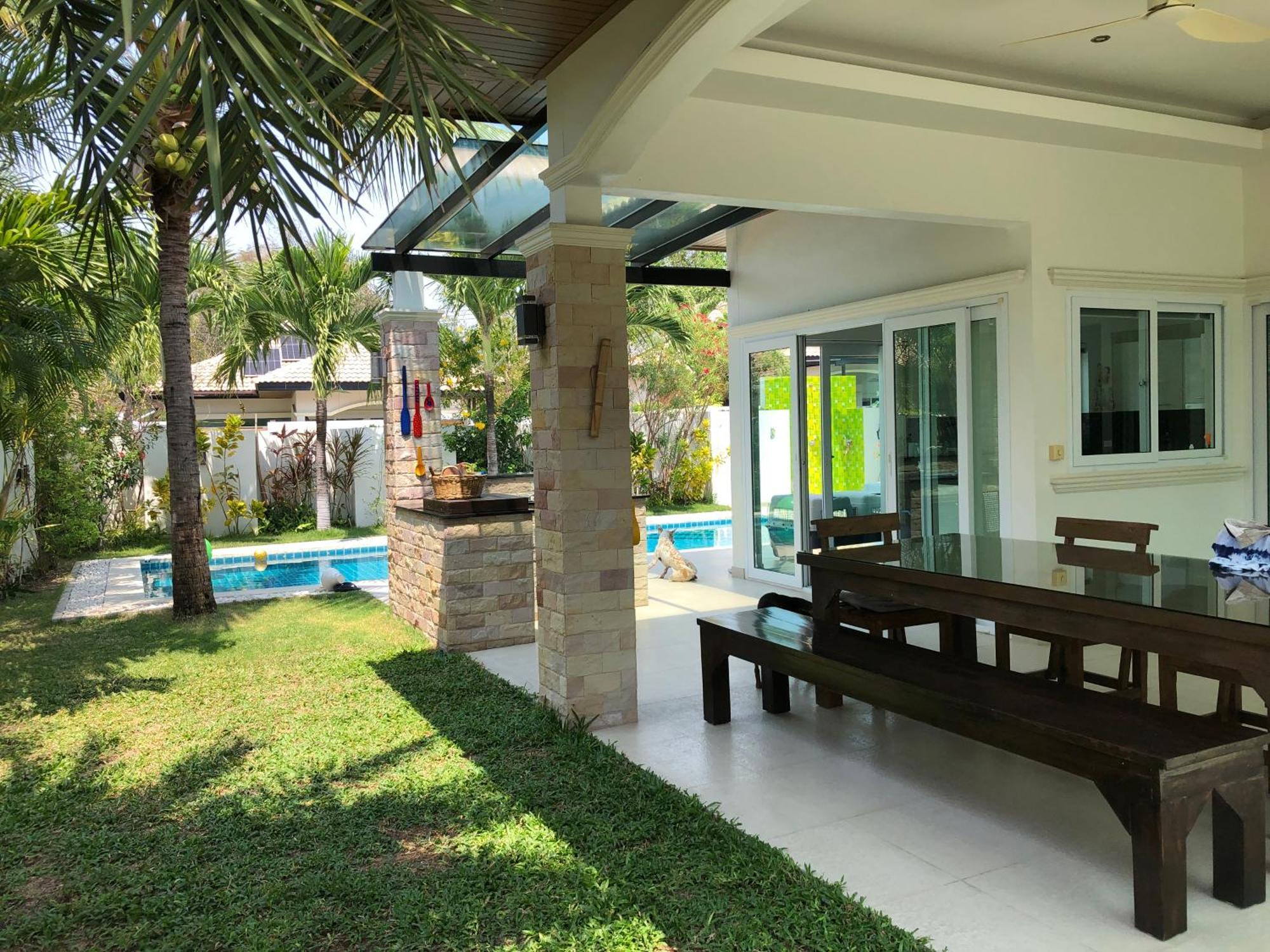 Beautiful 3 Bed Private Pool In Villa *