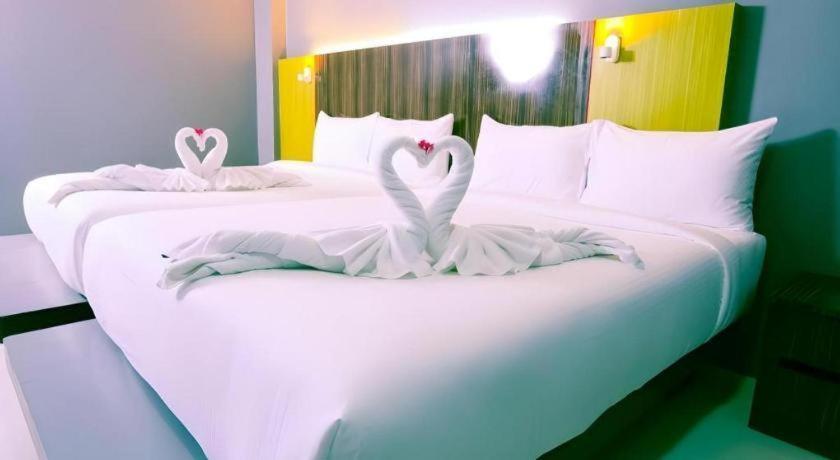 Hotel Bullkool Pool Hua Hin