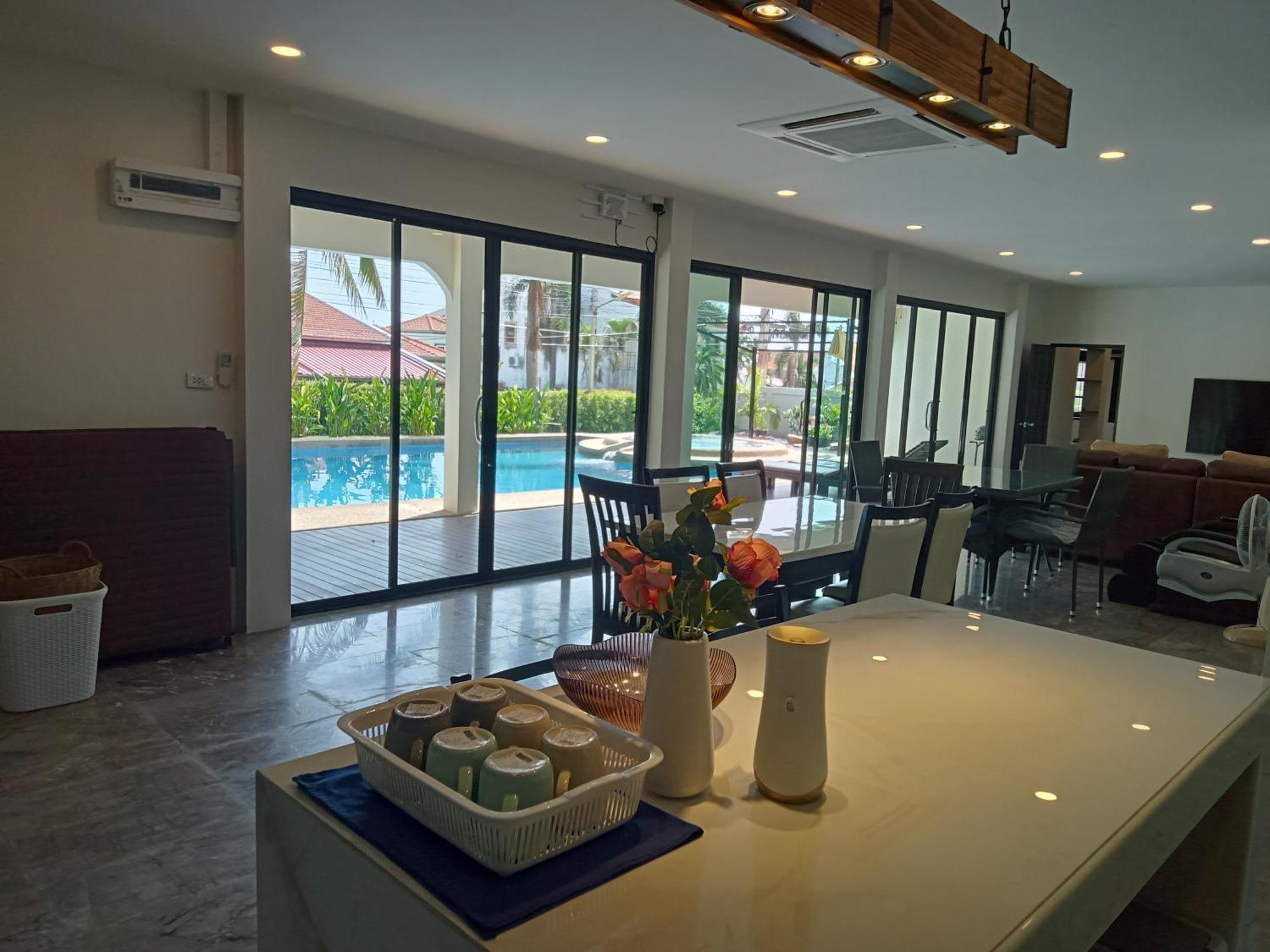 Khao Noi Village Pool