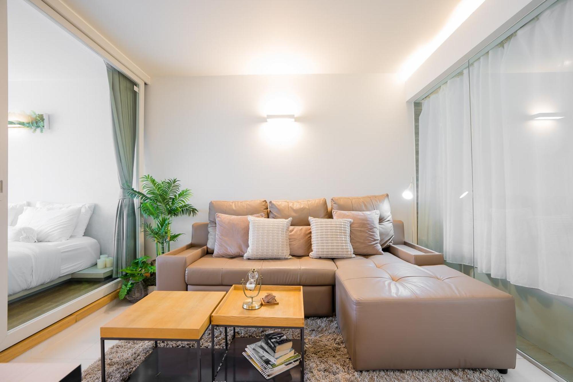 Beachside Chic Coastal Hideaway With Pool, Gym & View Hua Hin