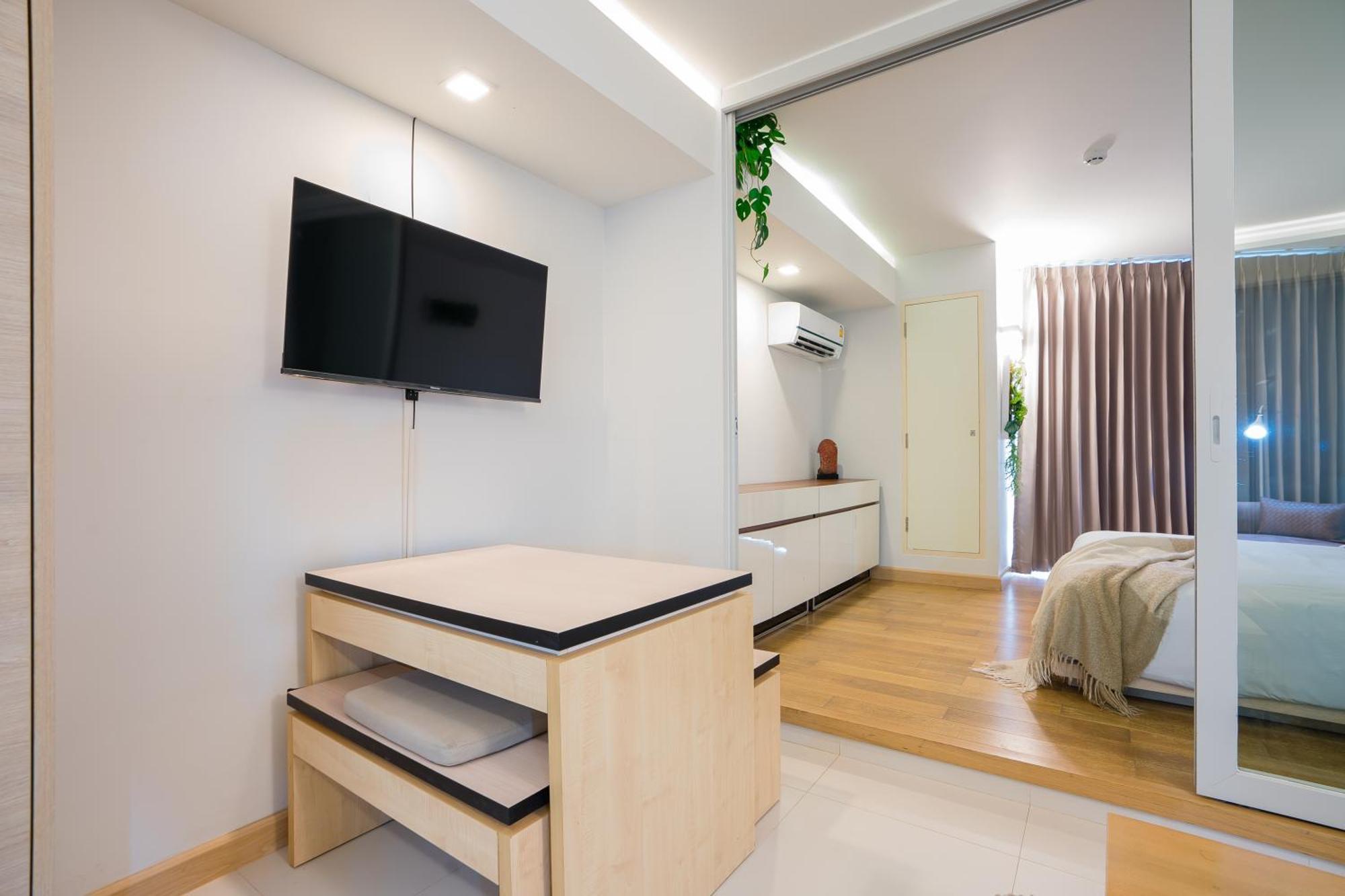 Apartment Beachside Chic Coastal Hideaway With Pool, Gym & View Hua Hin