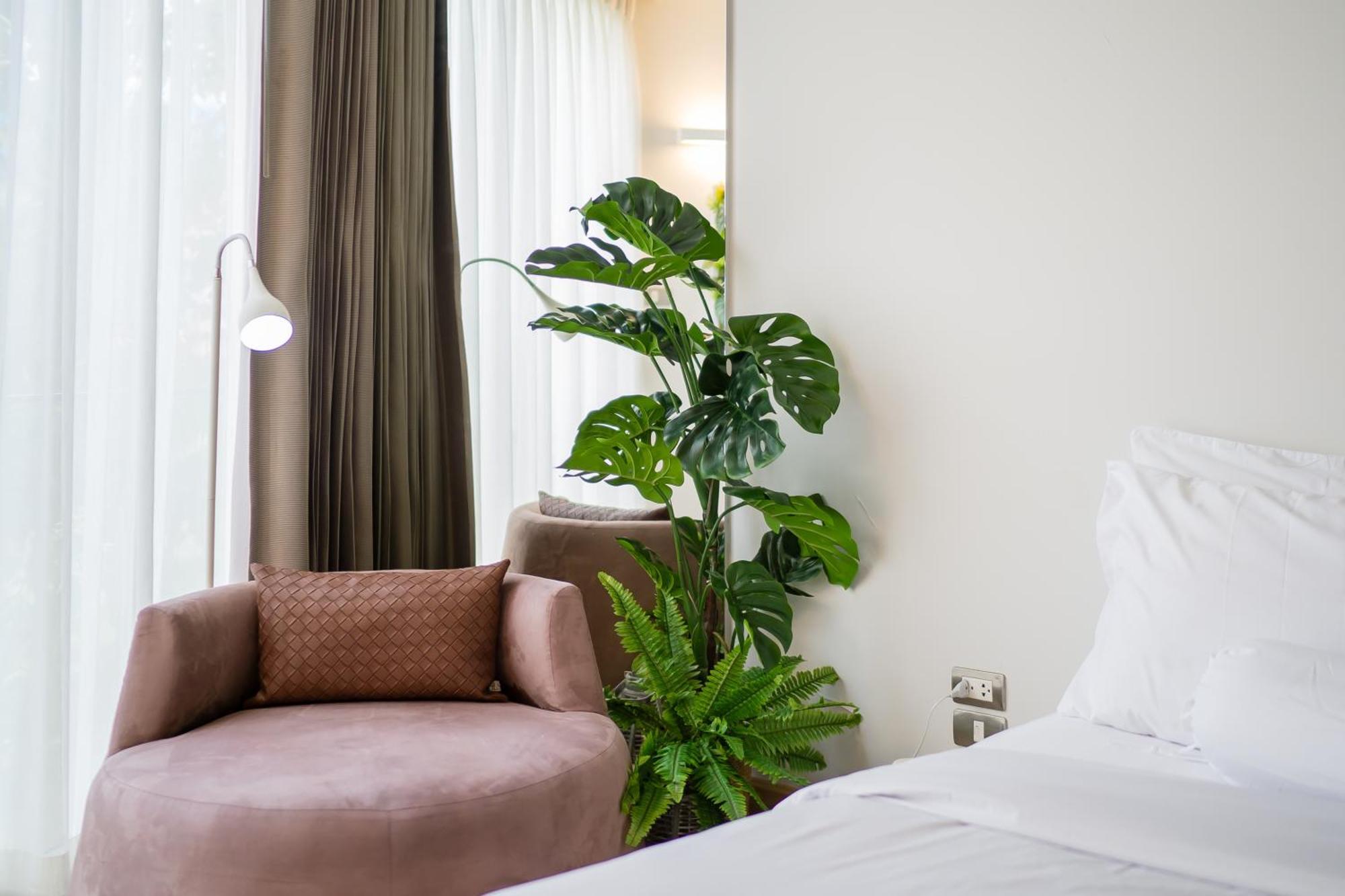Beachside Chic Coastal Hideaway With Pool, Gym & View * Hua Hin