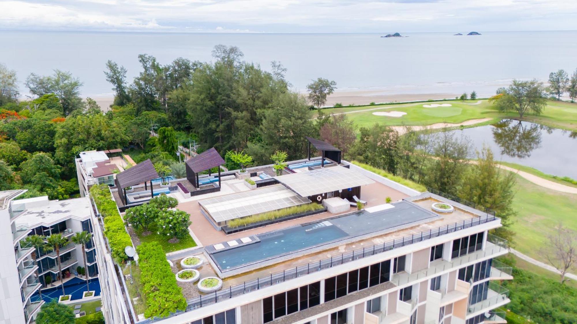 Beachside Chic Coastal Hideaway With Pool, Gym & View *