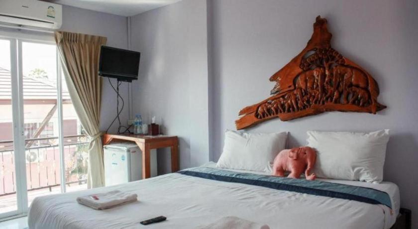 Hotel Baan Taklom Chomtalay 2*