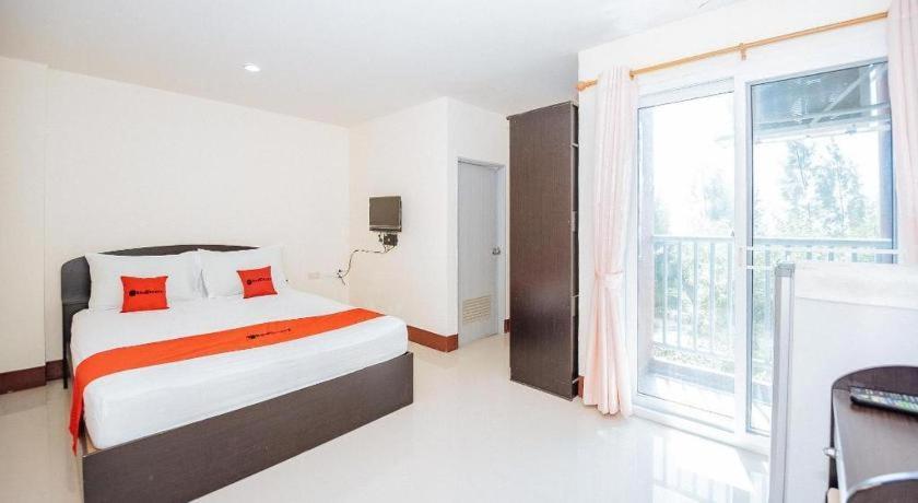 Hotel Supattranai