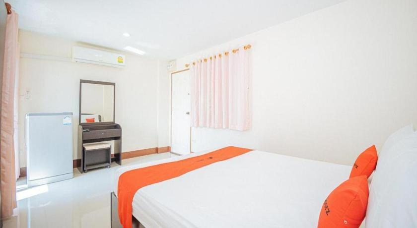 Supattranai Hotel 3*