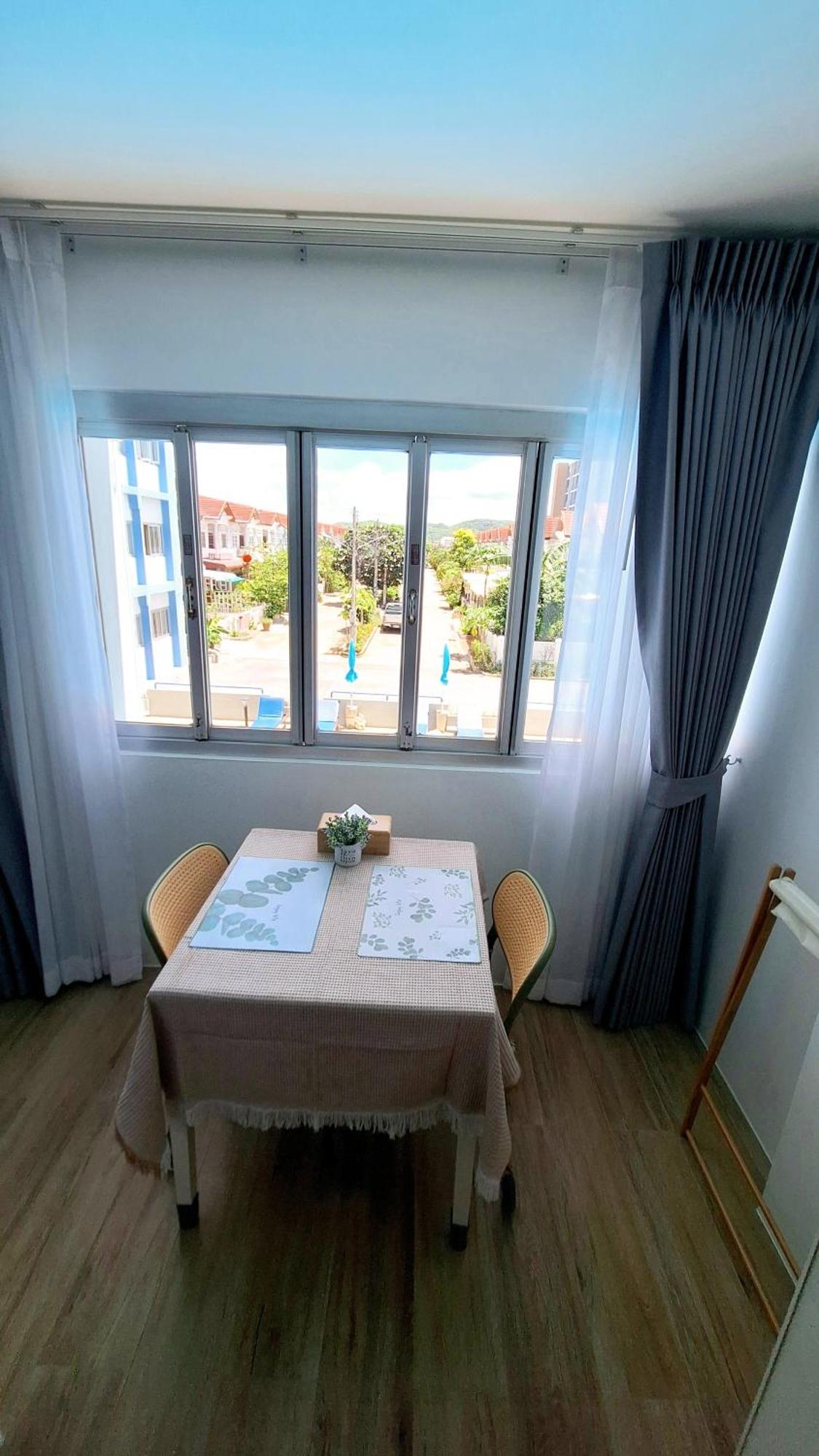 Apartment Sport Hua Hin, With Pool View And Kitchenette *