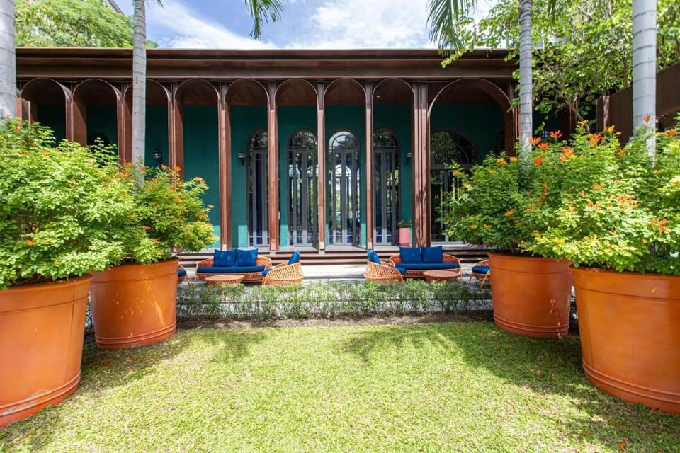 La Casita, Fast Wifi, Quite And Well Located Apartment Hua Hin