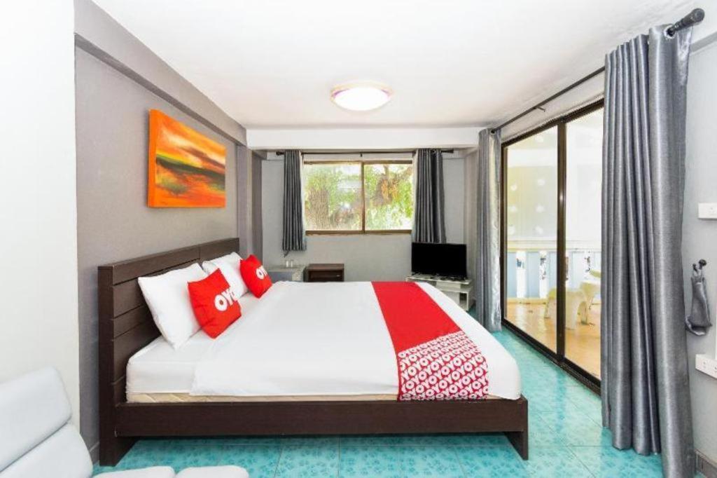 Hotel Oyo 884 Baan Sang Chan Cha-am 2*
