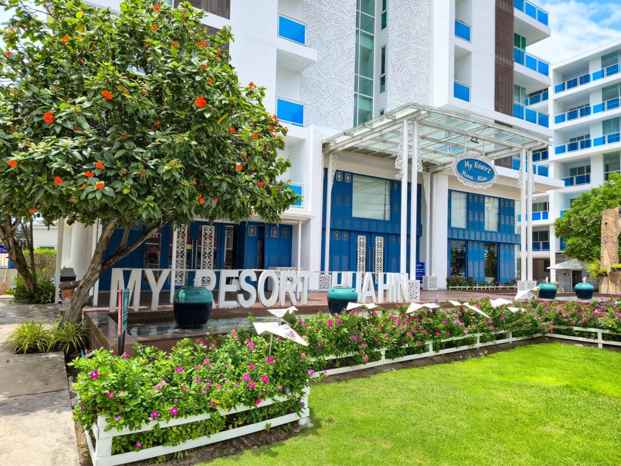 Apartment My - Floor, 104m2, Terrace, 8 Pools, 5 Min & Cicada Hua Hin