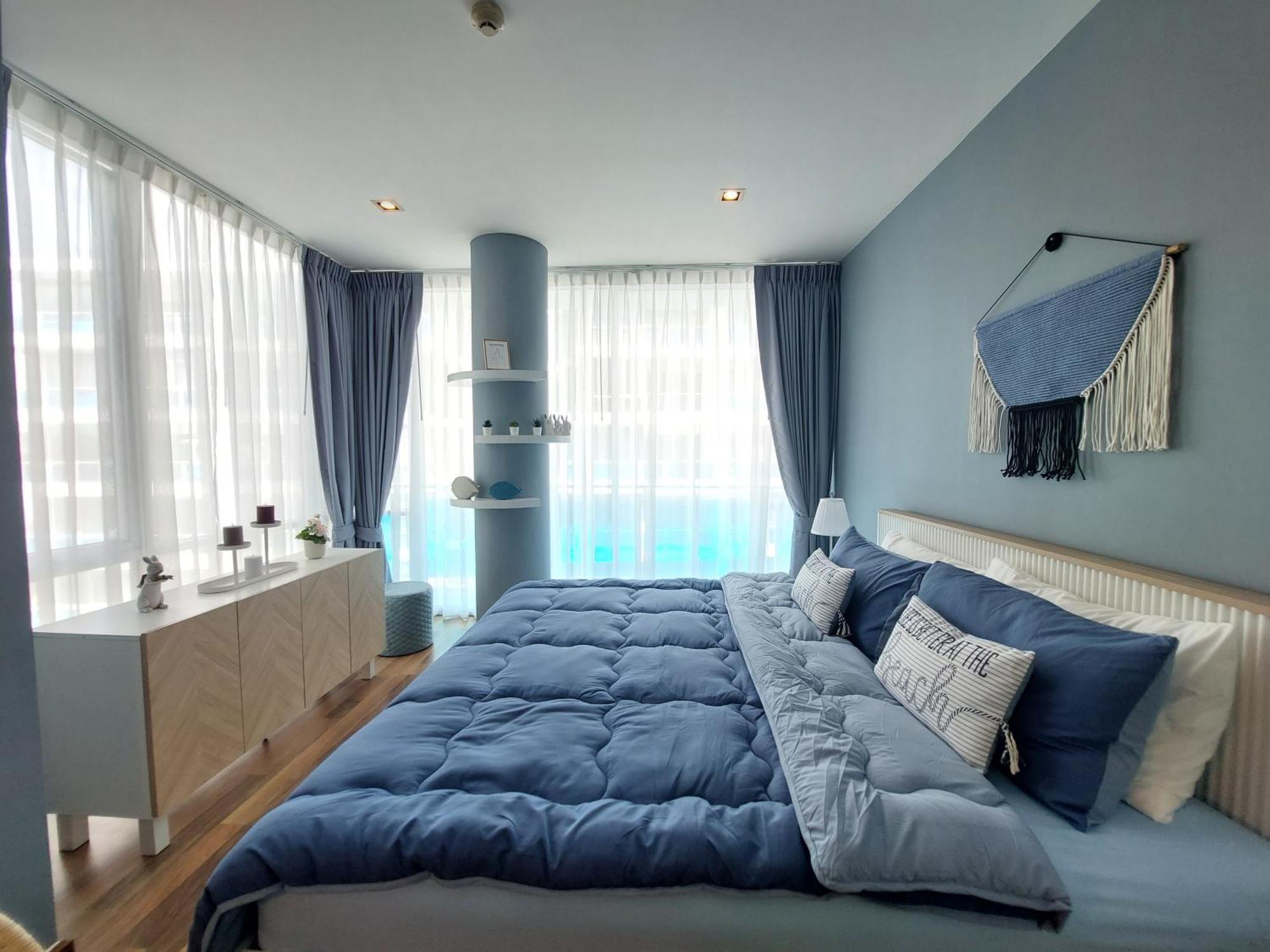 Apartment Cozy With Pool View Near