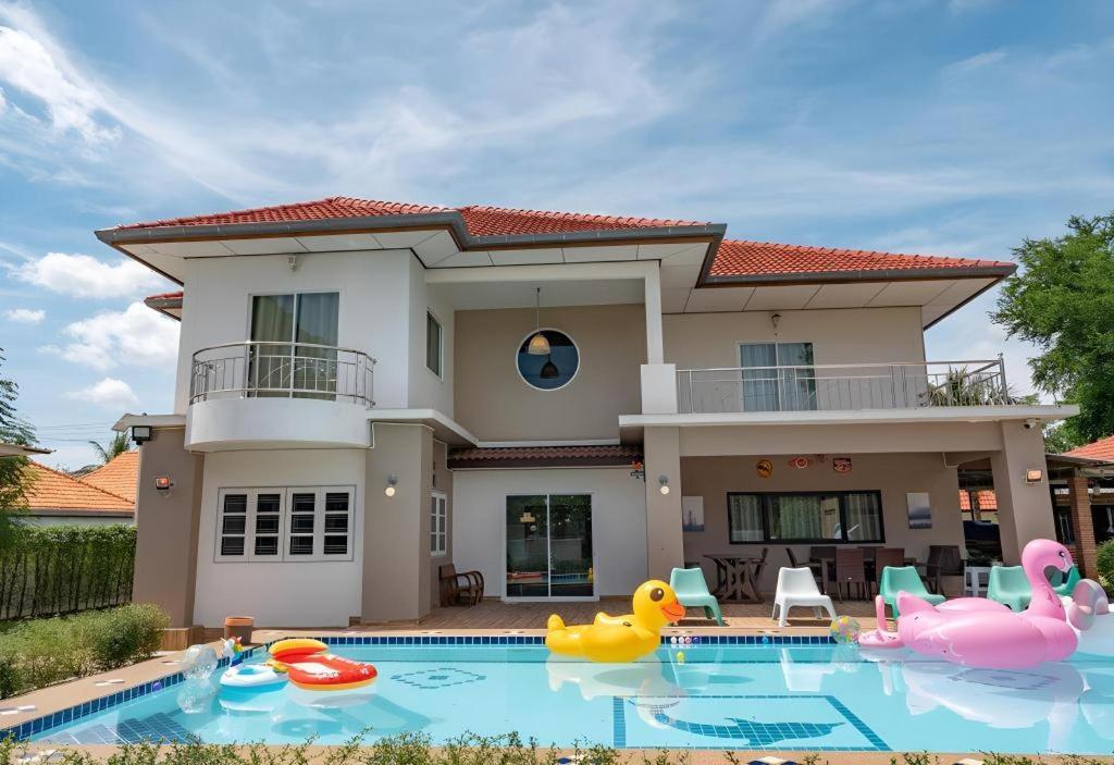 Hotel Dudnapa Pool Hua Hin
