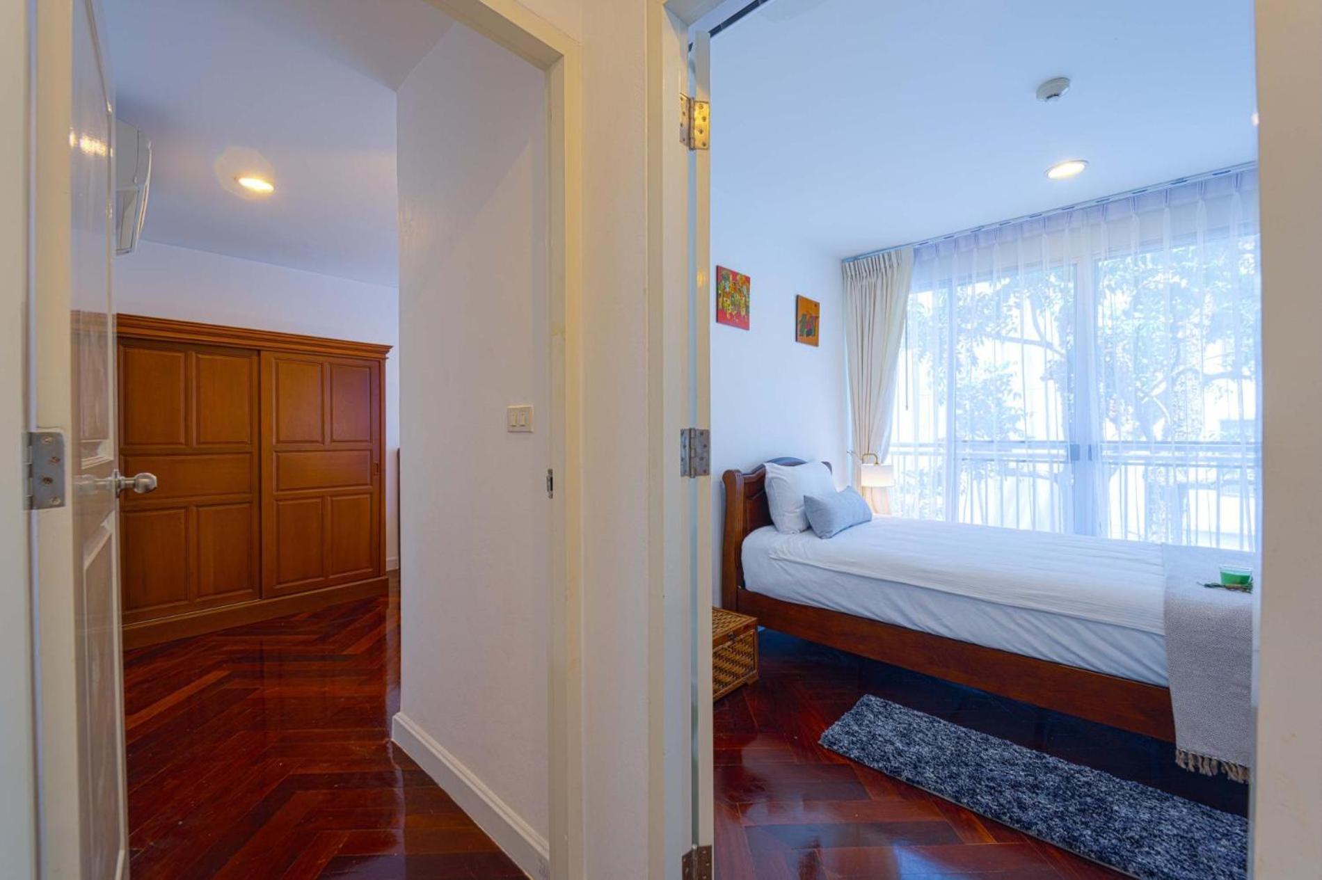 2 Bedroom In Prime Location Bsrs Hua Hin