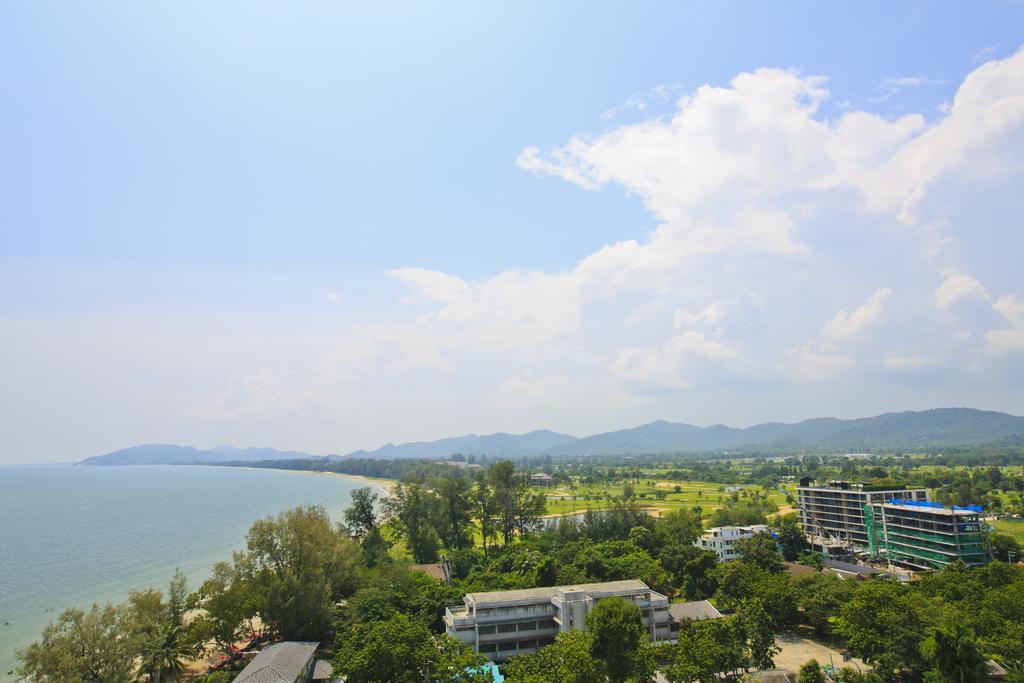 Blue Wave Tempat peranginan
