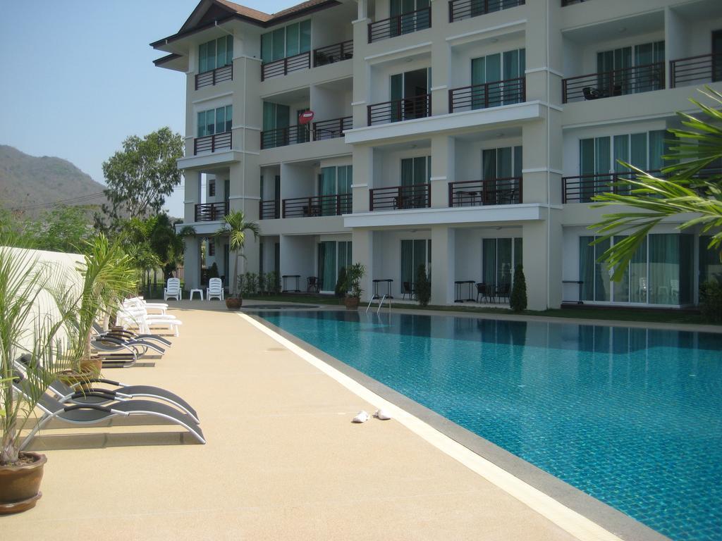 Resort Tai-pan And 4*