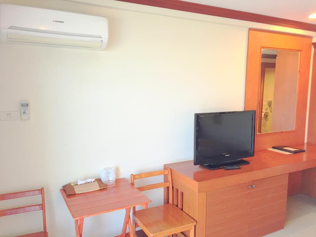 Tanawit & Hotel 3*