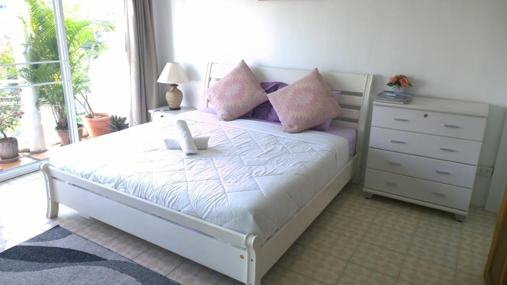 Bed & Breakfast Corner Cafe Hua Hin