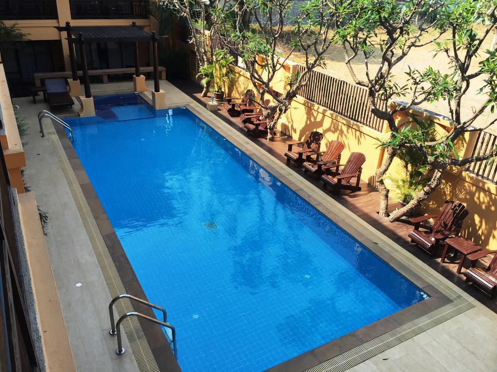 Hotel La Maison HHQ