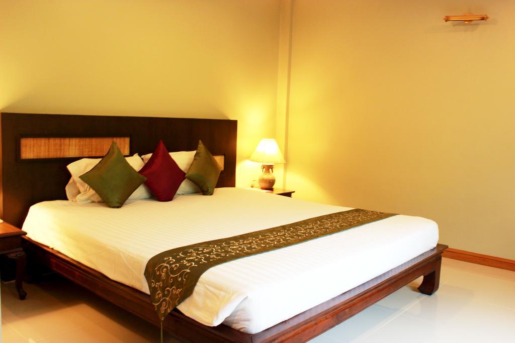 White Hotel Hua Hin