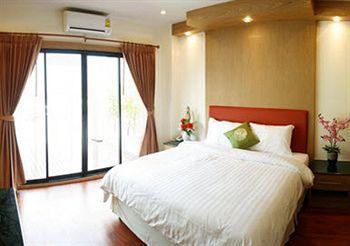 My Place @ Hotel 2*