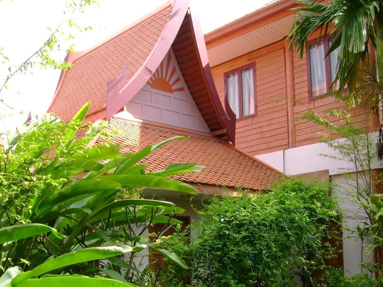 Baan Khachathong Hotel 2*