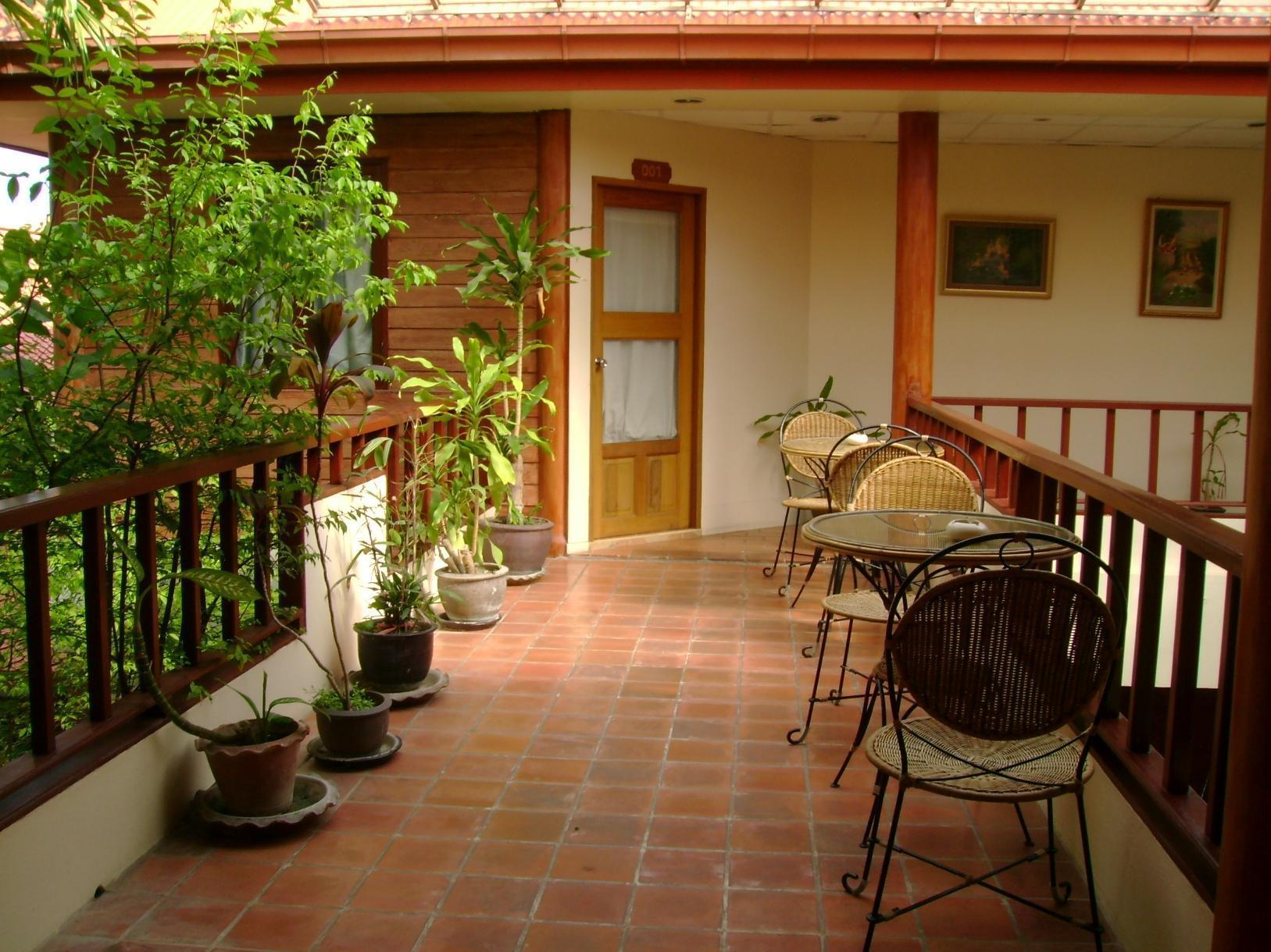 Hotel Baan Khachathong
