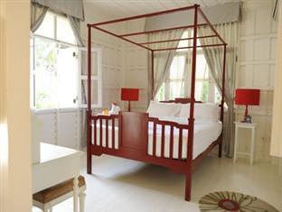 The Hen Resort