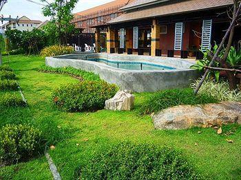 Season Palace Hotel 3*