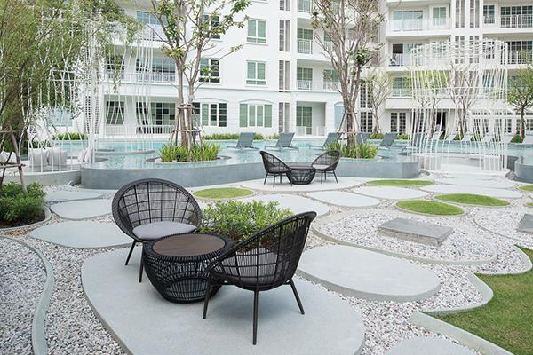 Summer Classic Pool View Apartment *