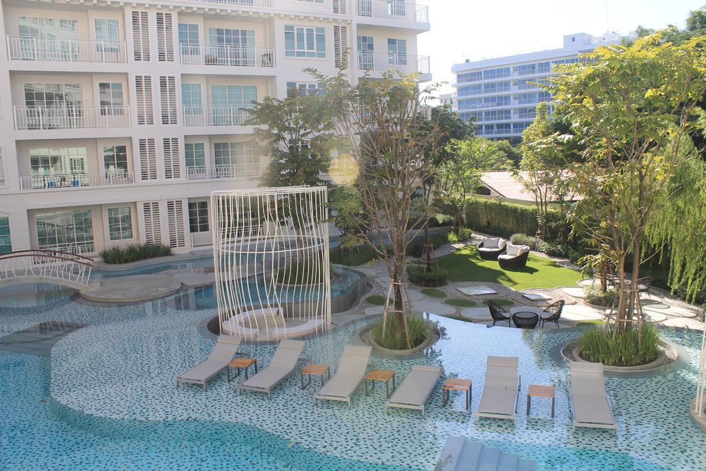 Apartment Summer By Vutchawat HHQ
