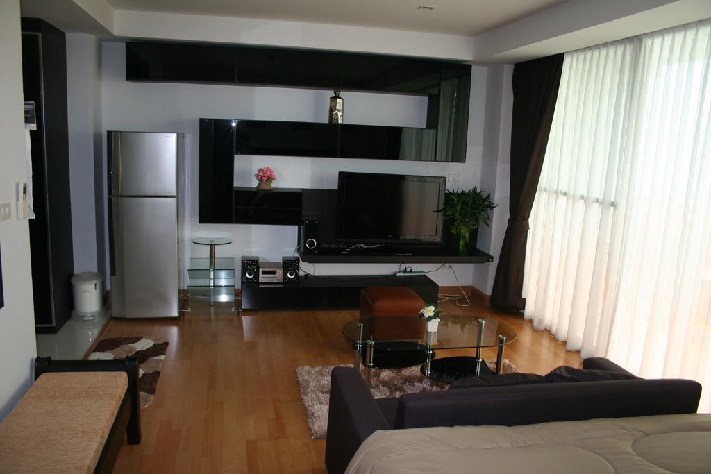 Beach Rocco Condominium * Hua Hin