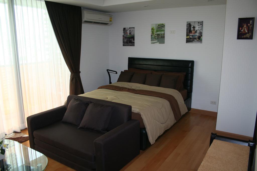 Beach Rocco Condominium *