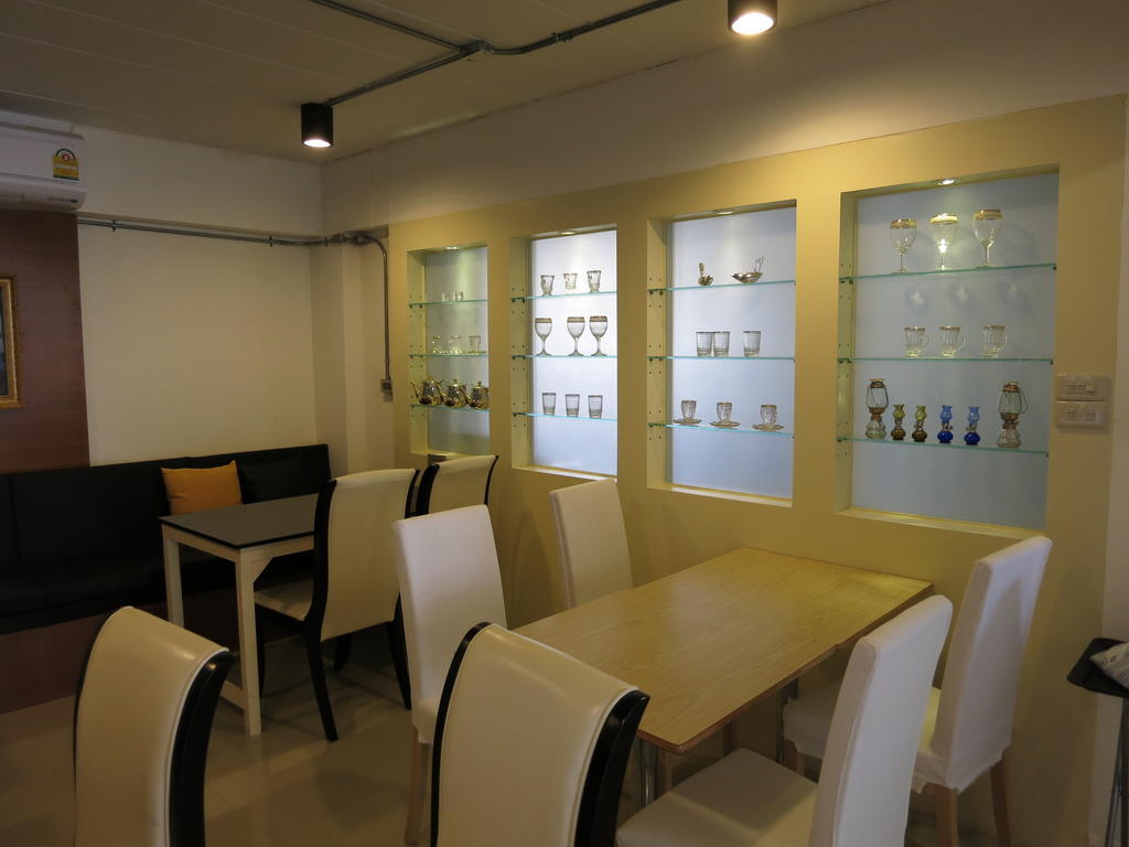 Mooz Hua Hin