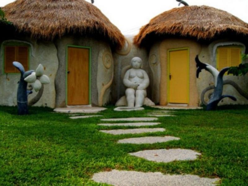 Hotel Naidee Sculptured Huts Hua Hin