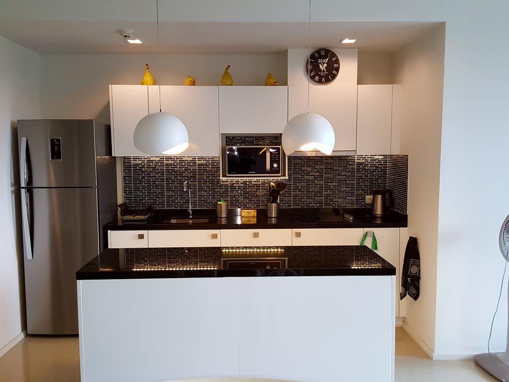 Apartment Baan View Viman Room 301
