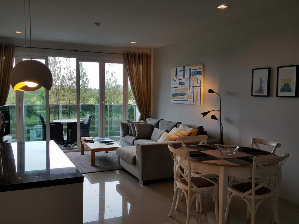 Apartment Baan View Viman Room 301