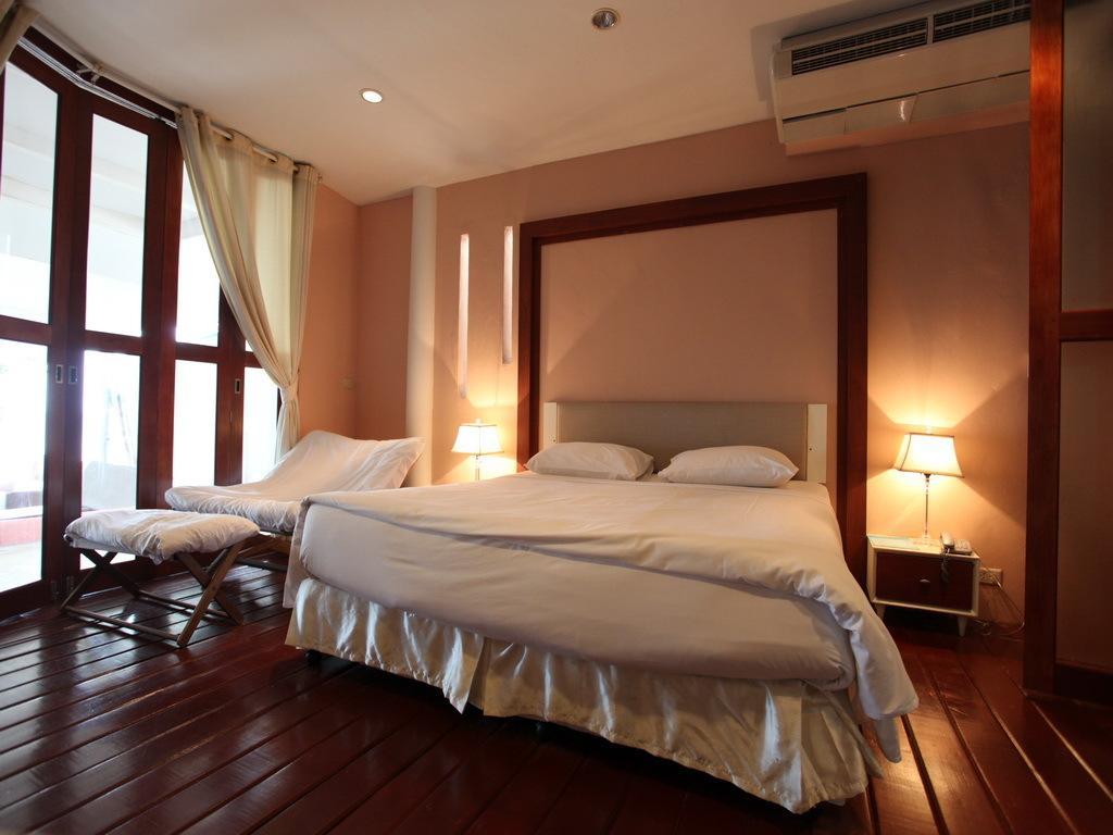 Hotel Smor Village 4*