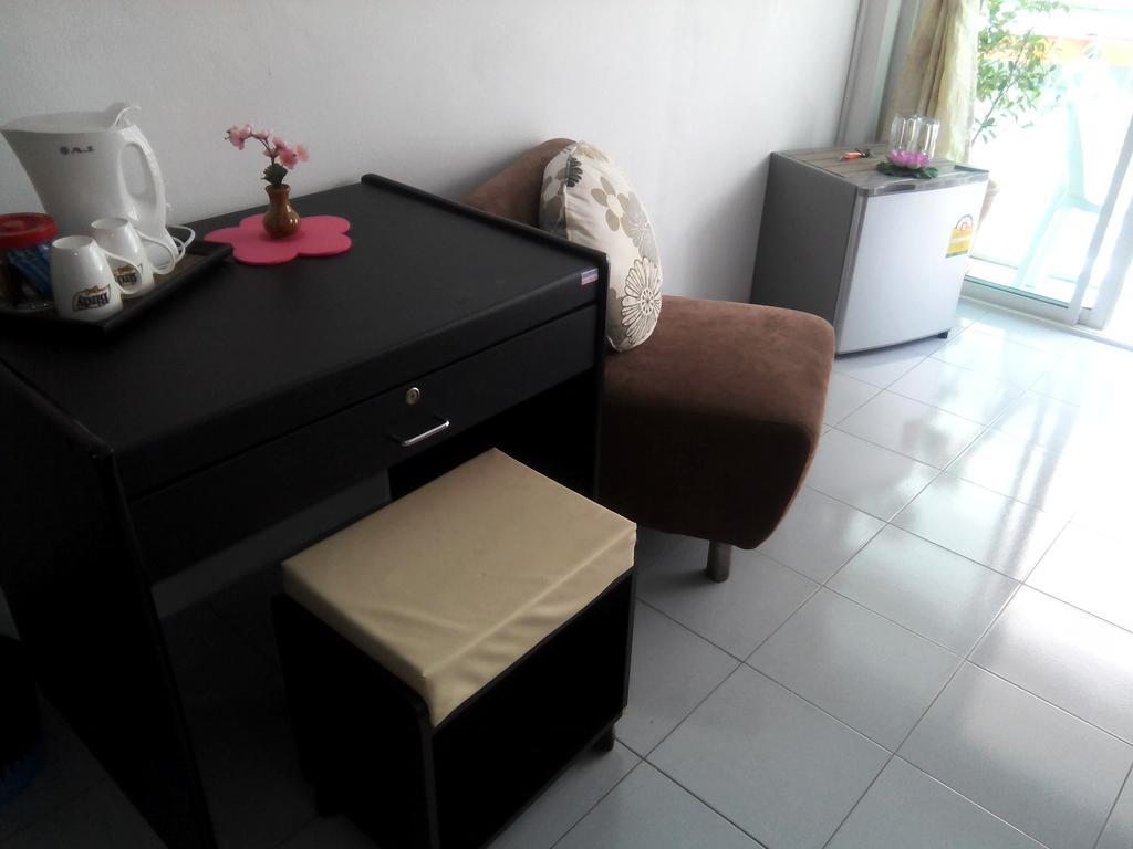 Nilsen Hua Hin