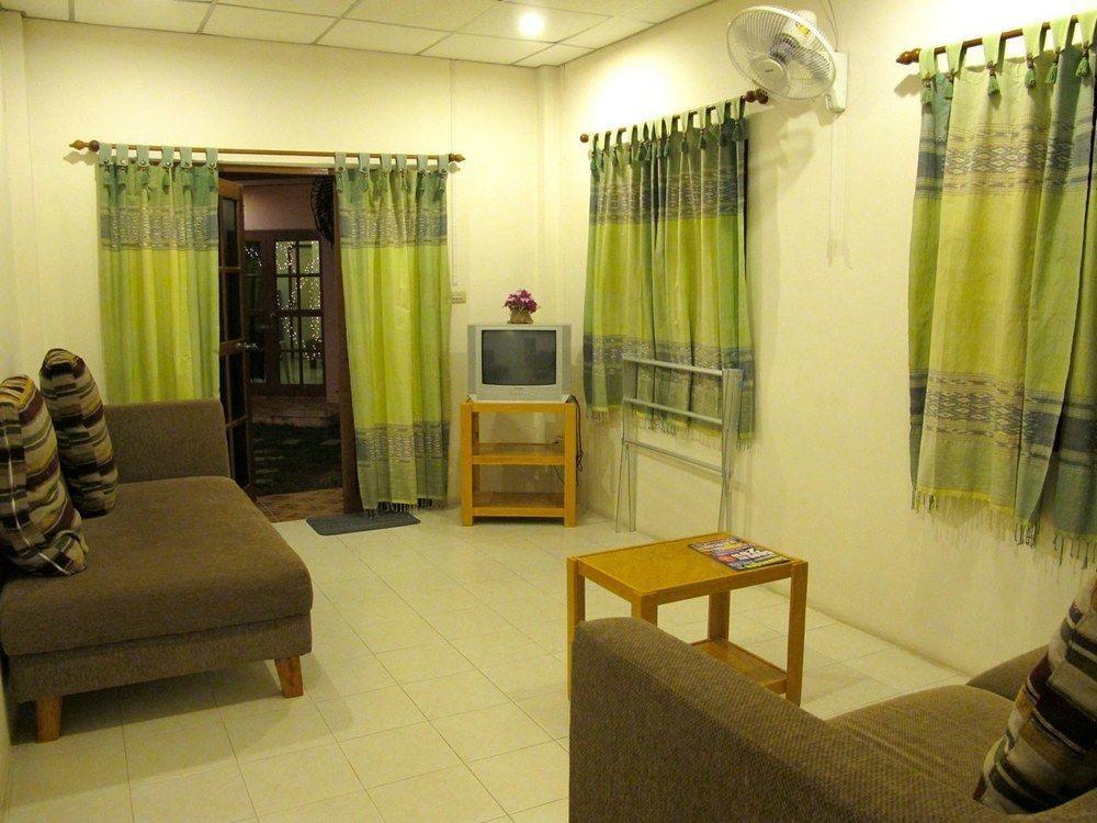 Hotel Baan Yusabai HHQ