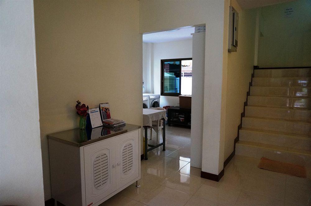Guest house Baan Taweesuk 2*