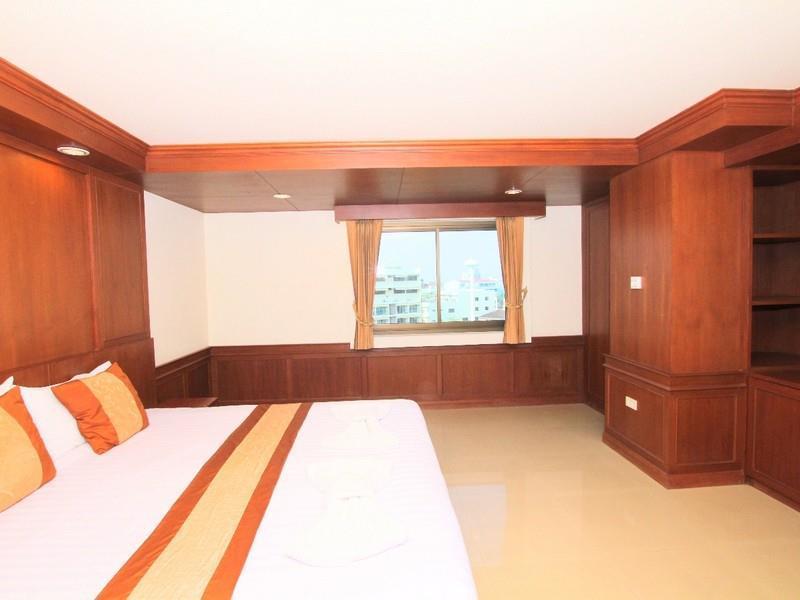 Tanawit & Hotel 3*