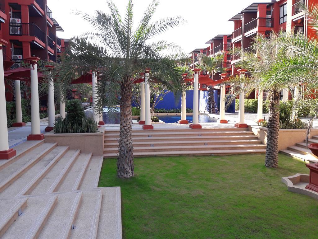 Bluroc Hua Hin Resort Condo