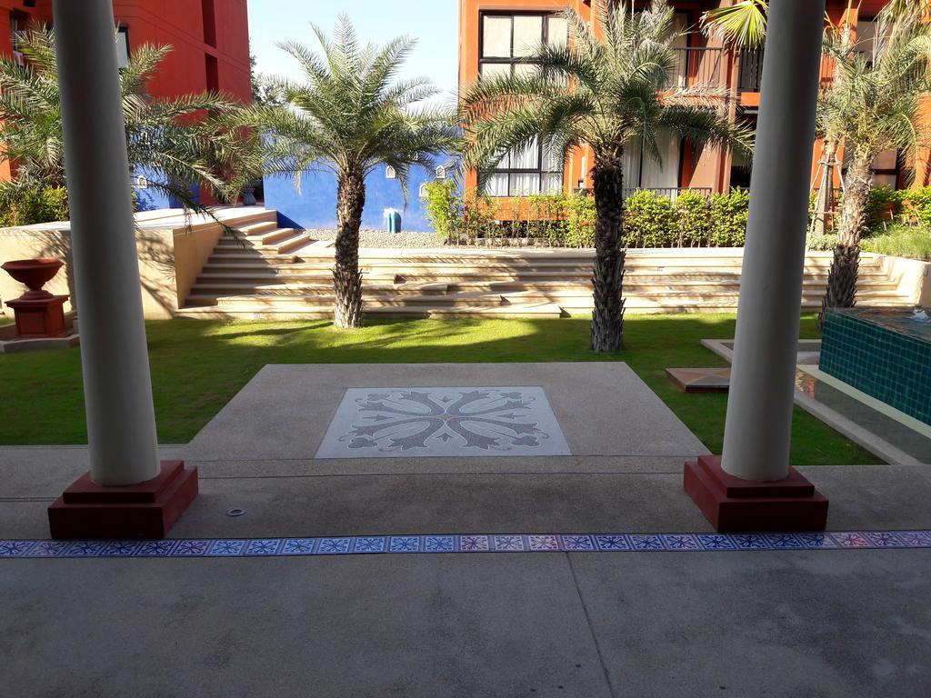 Apartment Bluroc Hua Hin Resort Condo *